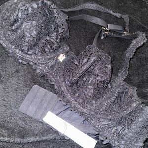 Savage X Fenty Romantic Corded Lace Unlined Underwire Bra